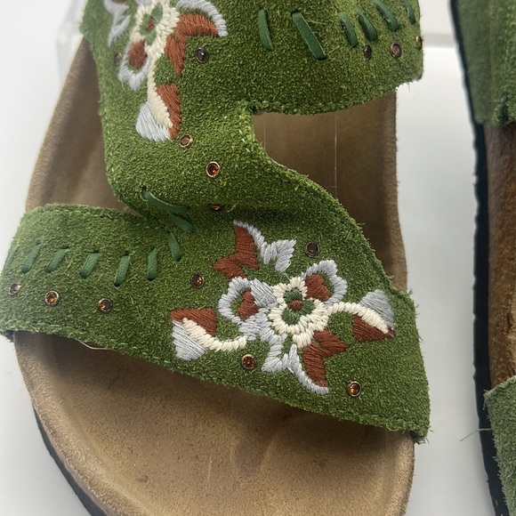 Betula by Birkenstock Zara Embroidered Sandals Floral Boho Festival Sz 7 Narrow - Picture 4 of 9